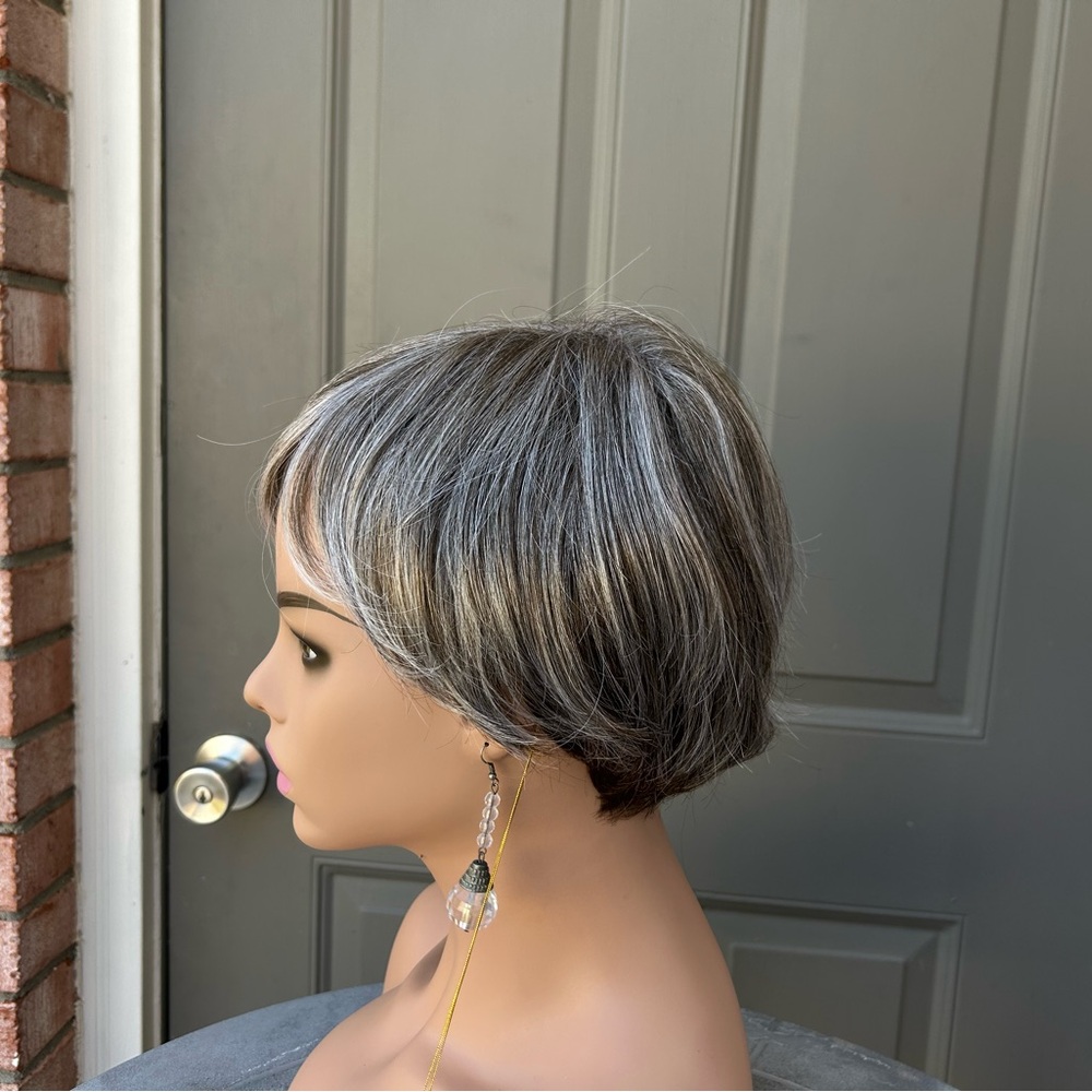Paula Young A4352 Yvonne Brown Grey Wig Color - Picture 4 of 9